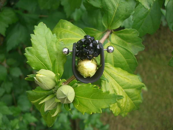 Kugel-Ring aus echten Swarovski Steinen - schwarz