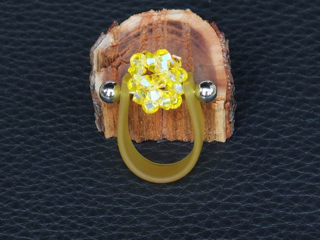 3D Kugel-Ring aus echten Swarovski Perlen